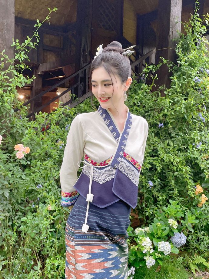 风骚律师 封面